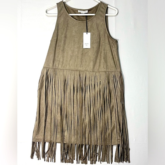 Dresses & Skirts - Love Riche large NWT suede like sleeveless dress with fringe. (J)